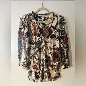 Beautiful & Elegant Fall Themed DVF Silk Blouse 6